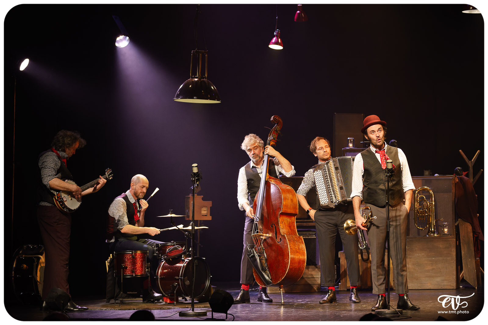 NOS COURSES FOLLES - LES FOUTEURS DE JOIE